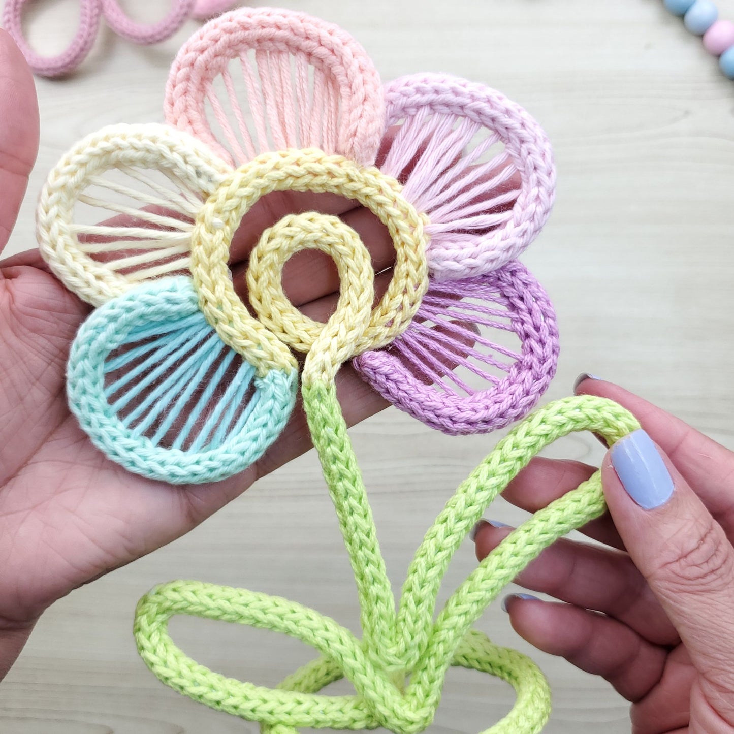 50 Flowers & Garden Knitted Wire Art Templates