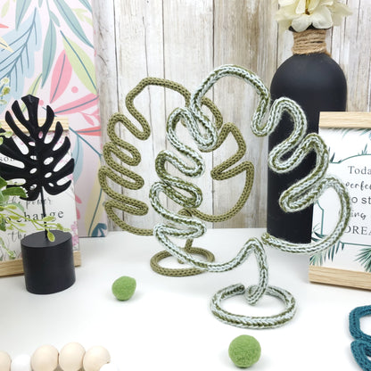 50 Flowers & Garden Knitted Wire Art Templates